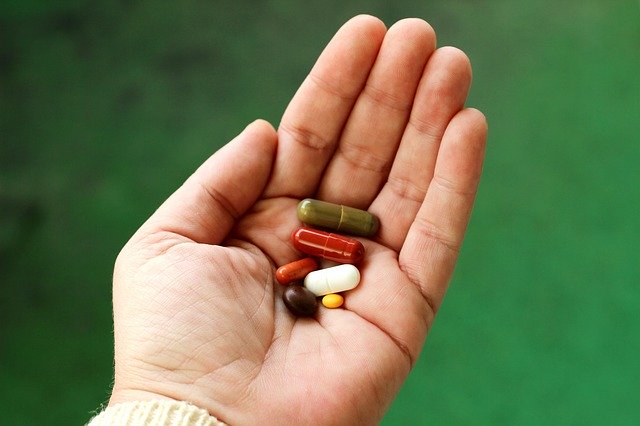 Wechselwirkungen und Unverträglichkeiten mit 9 wichtigen Medikamenten