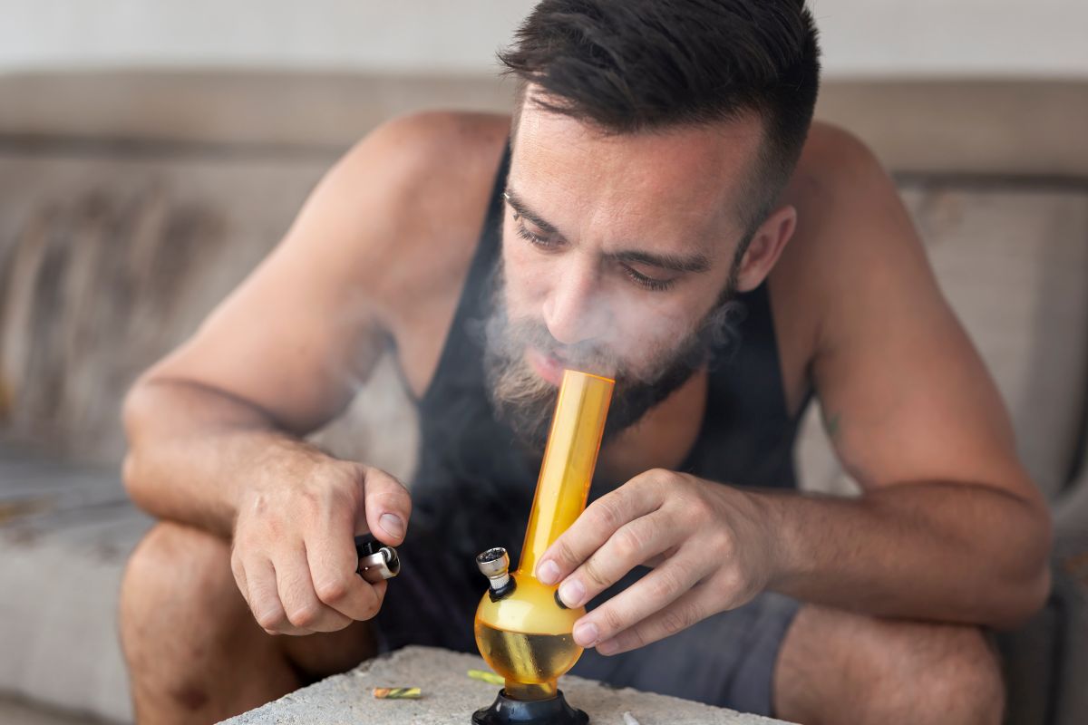 Kreatives Rauchvergnügen: So kannst Du eine Bong selber bauen